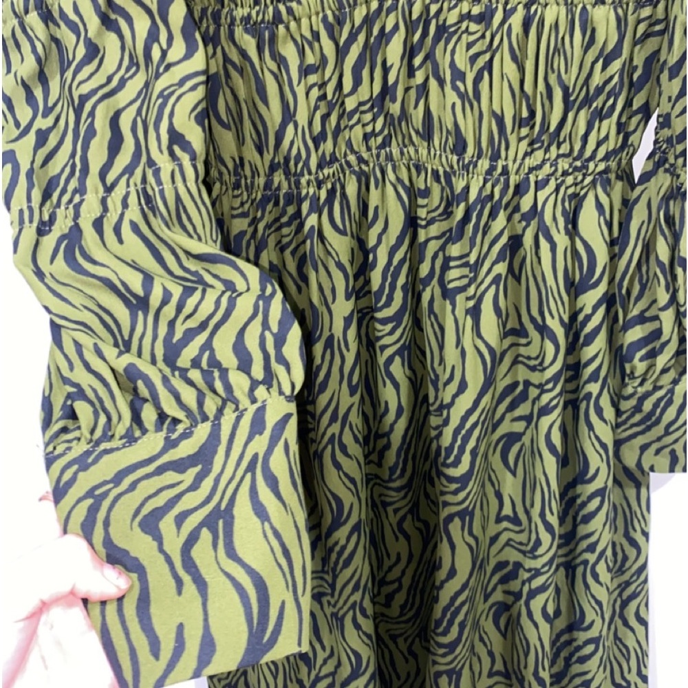 Ghospell Green High Neck Long Sleeve Maxi Dress Small NWOT - Picture 2 of 8
